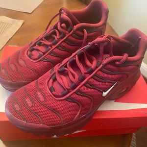 Nike Air Max Plus. Size 5 (GS) Worn Once